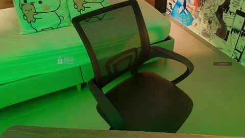 Snapshot of mila_kiitty chatting on April 2026 11:12:01 AM Milena online show from April 2026 11:12:01 AM
