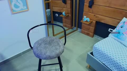Snapshot of mila_kiitty chatting on May 2026 11:18:02 AM Milena online show from May 2026 11:18:02 AM