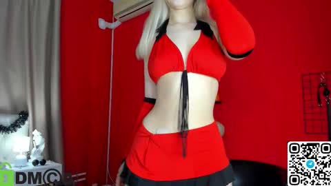 mila_kinor online show from December 2025 01:10:01 AM