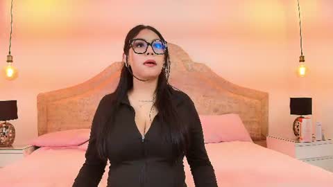 mila_lune1 online show from August 2026 04:11:02 AM