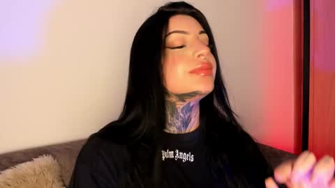     online show from February 2026 09:36:01 AM