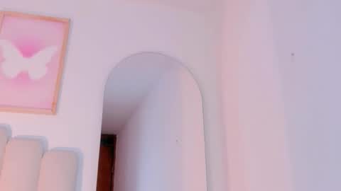 mila_stark333 online show from April 2026 05:32:02 AM