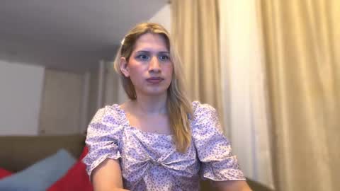 Snapshot of milablossom chatting on December 2025 10:56:02 AM Mila Blossom online show from December 2025 10:56:02 AM