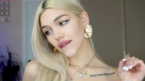 Snapshot of milabunny_ chatting on February 2026 10:52:01 AM Mila and u can call me sweet bunny online show from February 2026 10:52:01 AM