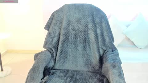 Mila online show from January 2026 02:36:02 AM