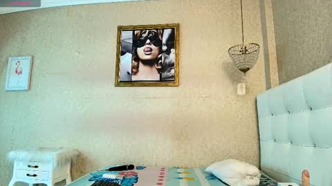 Snapshot of miladiosa chatting on November 2025 12:05:02 PM miladiosa online show from November 2025 12:05:02 PM