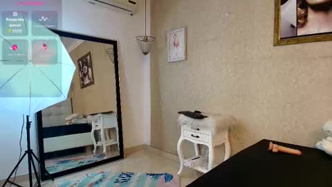 Snapshot of miladiosa chatting on December 2025 12:03:02 PM miladiosa online show from December 2025 12:03:02 PM