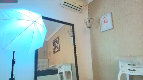 Snapshot of miladiosa chatting on December 2025 12:10:02 PM miladiosa online show from December 2025 12:10:02 PM