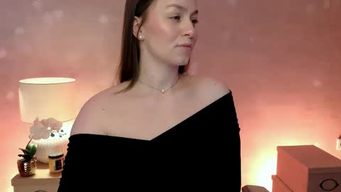 Snapshot of milafleur chatting on May 2026 02:22:01 PM Mila Fleur online show from May 2026 02:22:01 PM
