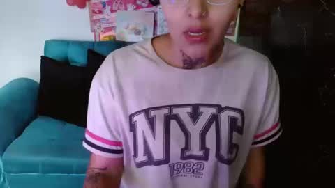 Snapshot of milafuckass chatting on September 2025 01:34:01 PM milafuckass online show from September 2025 01:34:01 PM