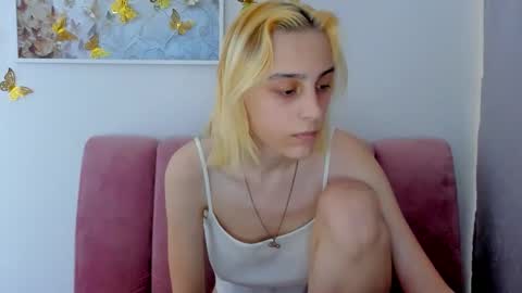 MilaGlow online show from January 2026 02:43:02 PM