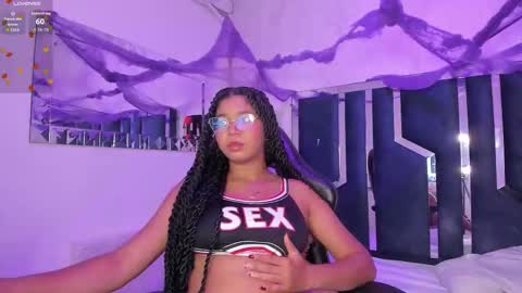 Milenna online show from October 2025 04:49:02 AM