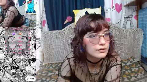 Snapshot of milalunala chatting on September 2025 06:45:01 PM Mila-Lunala online show from September 2025 06:45:01 PM