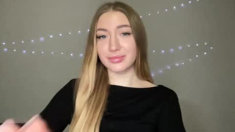 Milana online show from December 2024 01:45:01 PM