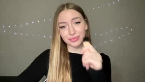 Milana online show from December 2024 01:55:02 PM