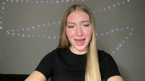 Milana online show from December 2024 07:20:01 PM