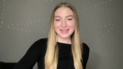 Milana online show from December 2024 12:45:01 PM