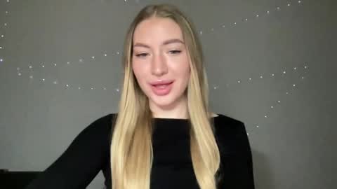 Milana online show from December 2024 07:32:02 PM