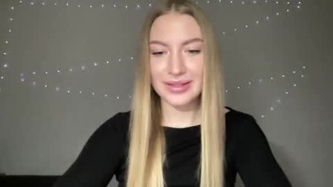 Milana online show from January 2025 01:46:01 PM