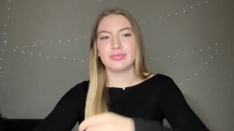 Milana online show from January 2025 06:35:01 PM