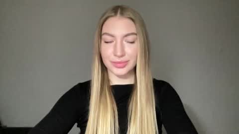 Milana online show from January 2025 11:50:02 AM