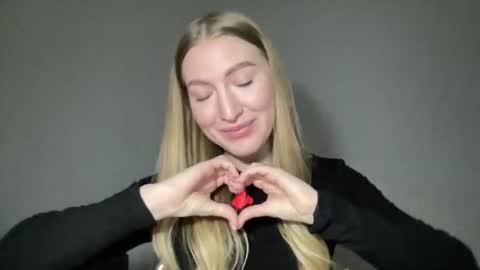 Milana online show from January 2025 11:08:02 AM