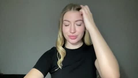 Milana online show from January 2025 08:36:01 PM