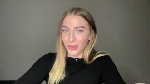 Milana online show from January 2025 07:17:02 PM