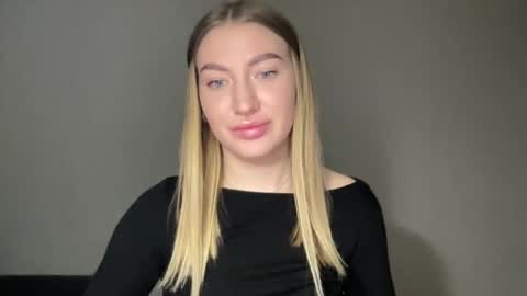 Milana online show from January 2025 11:01:02 AM