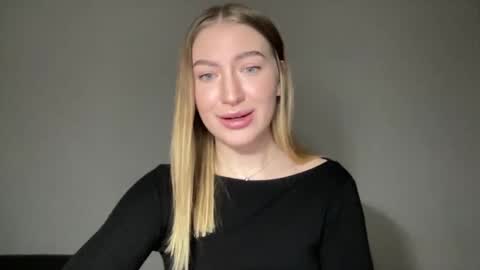 Milana online show from January 2025 01:03:02 PM