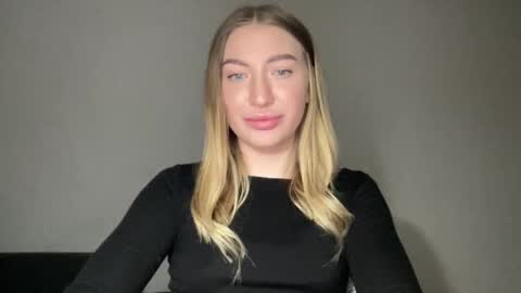 Milana online show from January 2025 07:59:02 PM