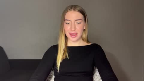 Milana online show from February 2025 05:26:02 PM