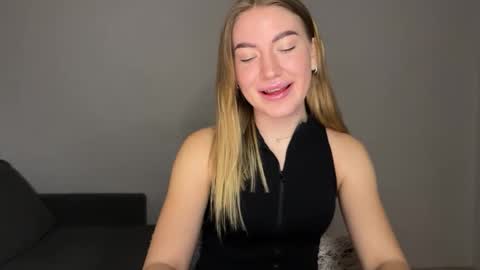 Milana online show from February 2025 09:06:02 PM