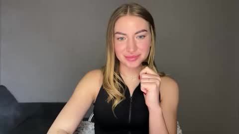 Milana online show from February 2025 06:01:01 PM