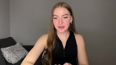 Milana online show from March 2025 03:35:01 PM