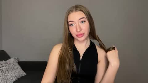 Milana online show from March 2025 07:47:02 PM