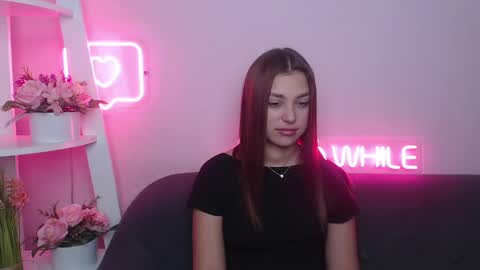 milanaangelas online show from January 2025 05:47:02 AM