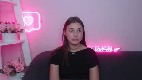 milanaangelas online show from February 2025 05:58:01 AM