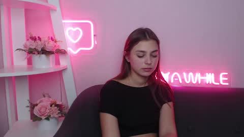 milanaangelas online show from February 2025 11:55:01 AM
