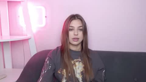 milanaangelas online show from February 2026 05:47:02 AM