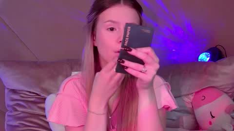 MilanaBalmain online show from November 2025 04:23:02 AM