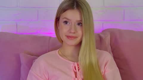 MilanaBalmain online show from January 2026 04:28:02 AM