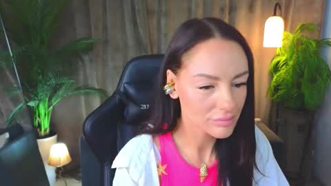 Milana online show from March 2026 05:44:01 AM