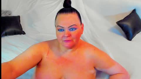 Snapshot of milanabiegert chatting on December 2024 10:36:02 PM Lana online show from December 2024 10:36:02 PM