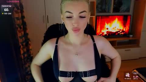 Lana online show from March 2026 08:58:01 PM