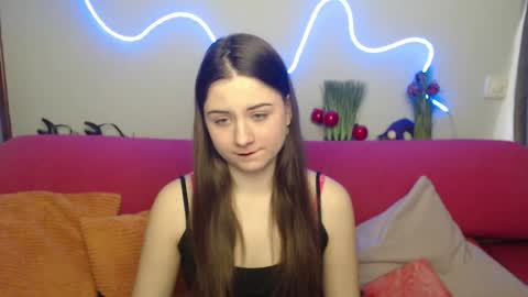 milanaroz online show from March 2026 05:57:01 AM