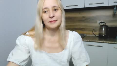 Milena online show from December 2024 04:19:02 AM