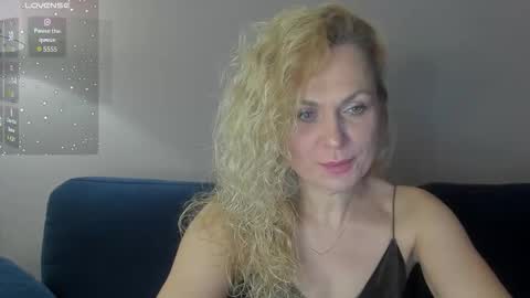 Snapshot of milanna_x chatting on November 2025 06:18:02 PM milanna_x online show from November 2025 06:18:02 PM