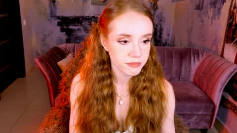 Snapshot of milasiren chatting on May 2026 05:25:03 AM Mila online show from May 2026 05:25:03 AM