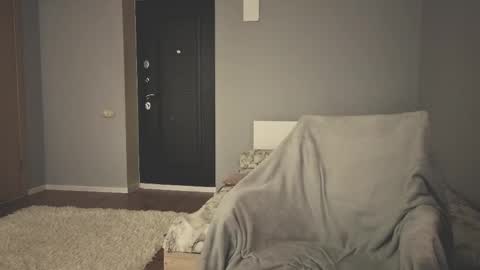 Mila online show from April 2026 12:10:01 AM